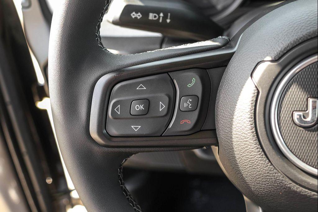 new 2025 Jeep Wrangler car, priced at $41,175