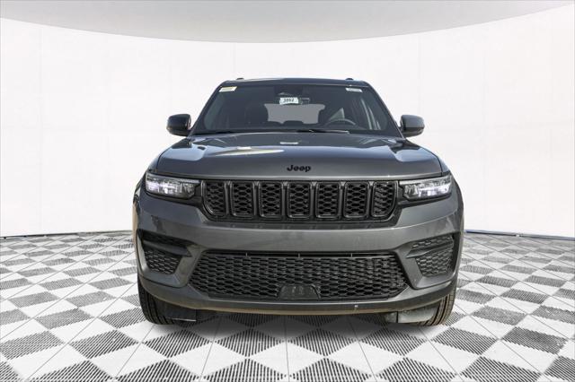 new 2025 Jeep Grand Cherokee car, priced at $41,392