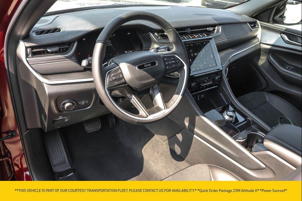 new 2025 Jeep Grand Cherokee car, priced at $37,730