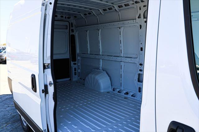 new 2024 Ram ProMaster 3500 car, priced at $46,085