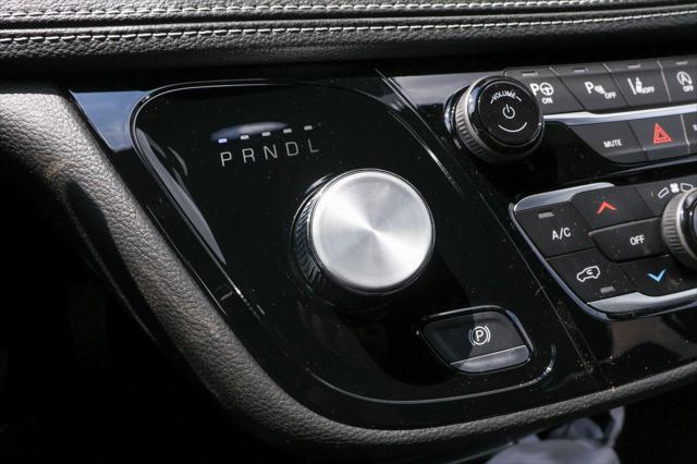 new 2025 Chrysler Pacifica car, priced at $45,072