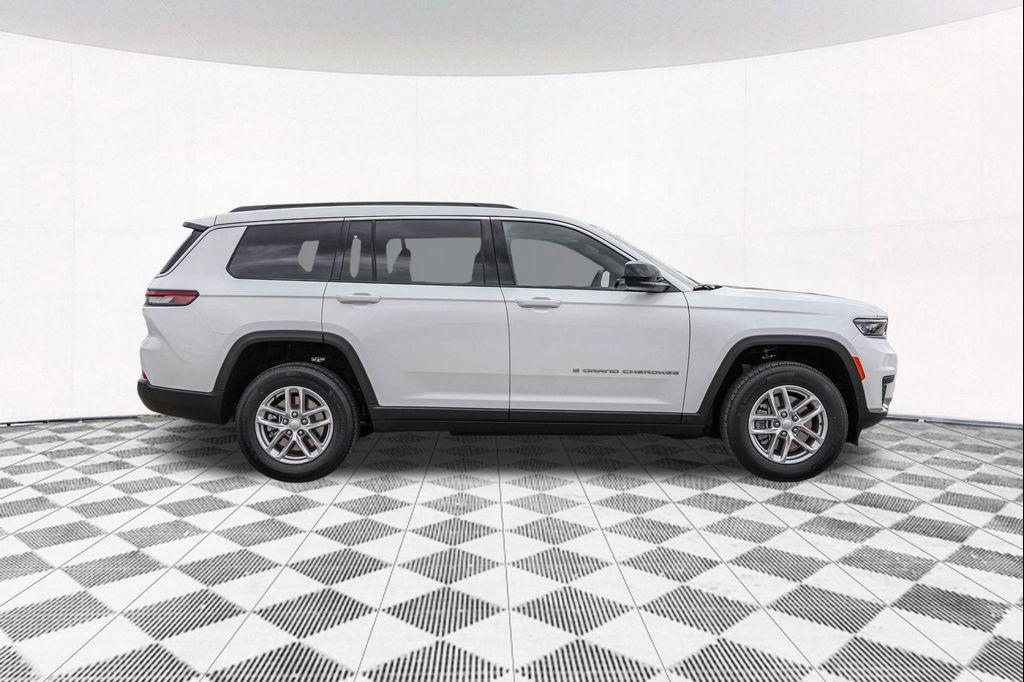 new 2025 Jeep Grand Cherokee L car, priced at $37,668