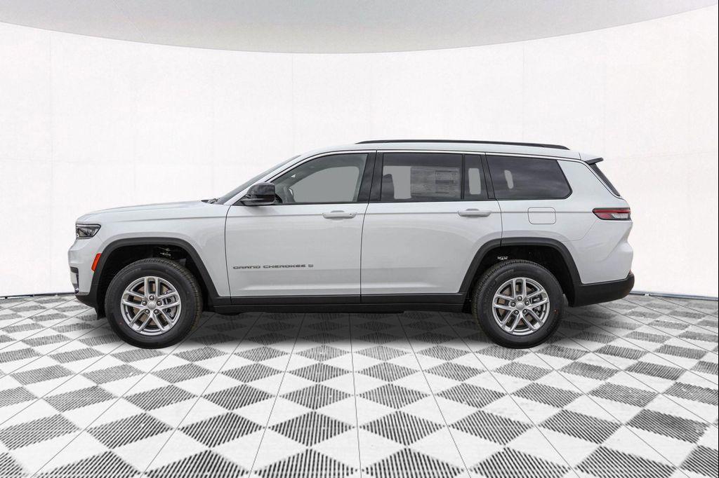 new 2025 Jeep Grand Cherokee L car, priced at $37,668