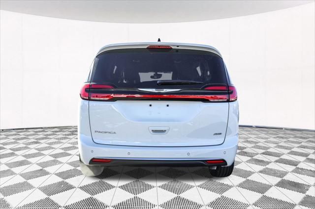 new 2025 Chrysler Pacifica car, priced at $42,294