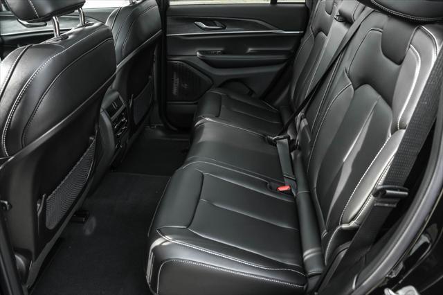 new 2025 Jeep Grand Cherokee car, priced at $41,477