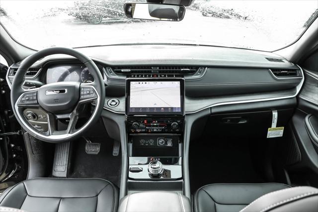 new 2025 Jeep Grand Cherokee car, priced at $41,477