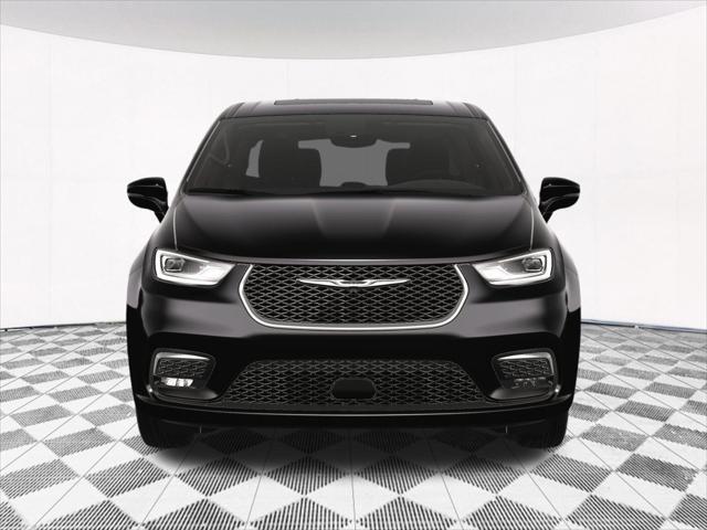 new 2024 Chrysler Pacifica car, priced at $50,913