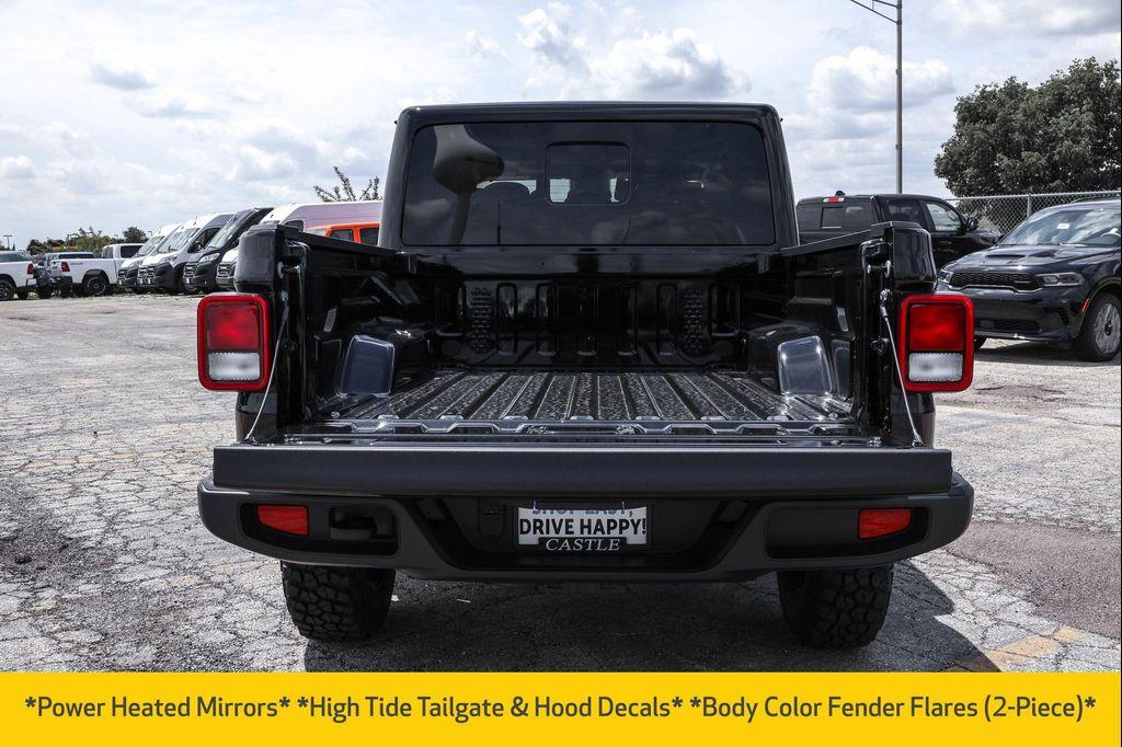 new 2025 Jeep Gladiator car, priced at $42,068