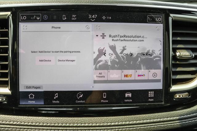 new 2025 Chrysler Pacifica Hybrid car, priced at $38,866
