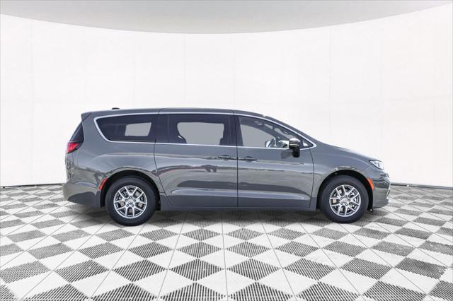 new 2025 Chrysler Pacifica car, priced at $40,170