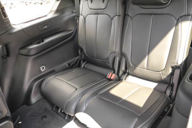 new 2025 Jeep Grand Cherokee car, priced at $45,061