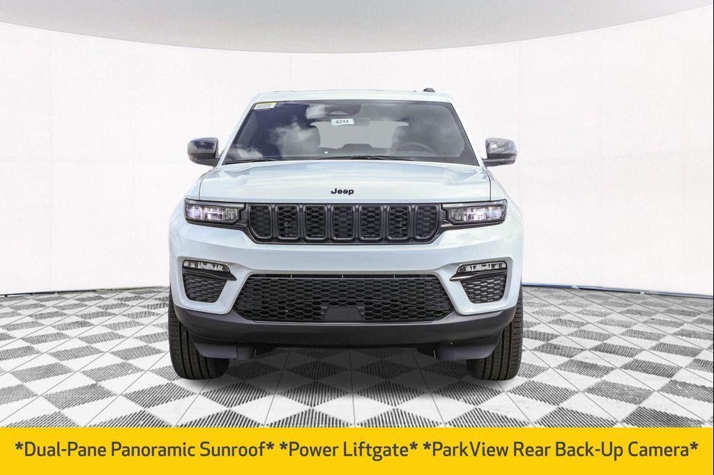 new 2025 Jeep Grand Cherokee car, priced at $43,140