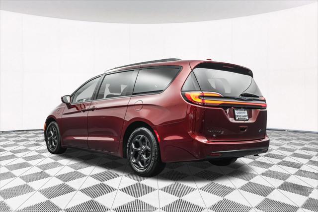 used 2021 Chrysler Pacifica Hybrid car, priced at $27,977