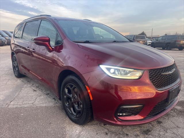 used 2021 Chrysler Pacifica Hybrid car, priced at $29,477