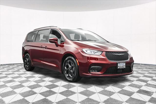 used 2021 Chrysler Pacifica Hybrid car, priced at $27,977