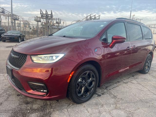 used 2021 Chrysler Pacifica Hybrid car, priced at $29,477