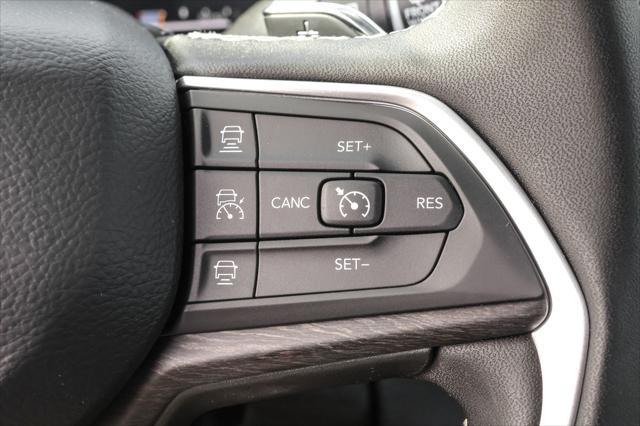 new 2025 Jeep Grand Cherokee car, priced at $45,897