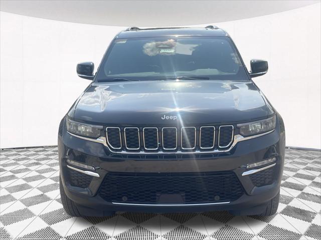 new 2024 Jeep Grand Cherokee car, priced at $46,318