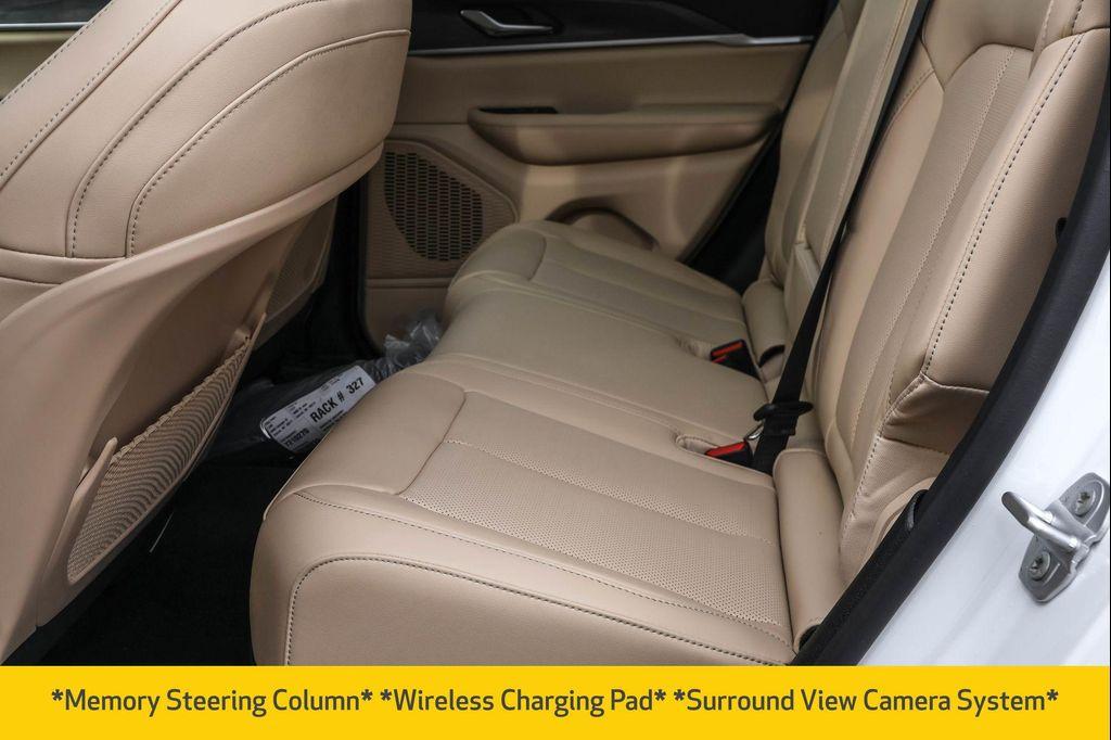 new 2025 Jeep Grand Cherokee car, priced at $44,901