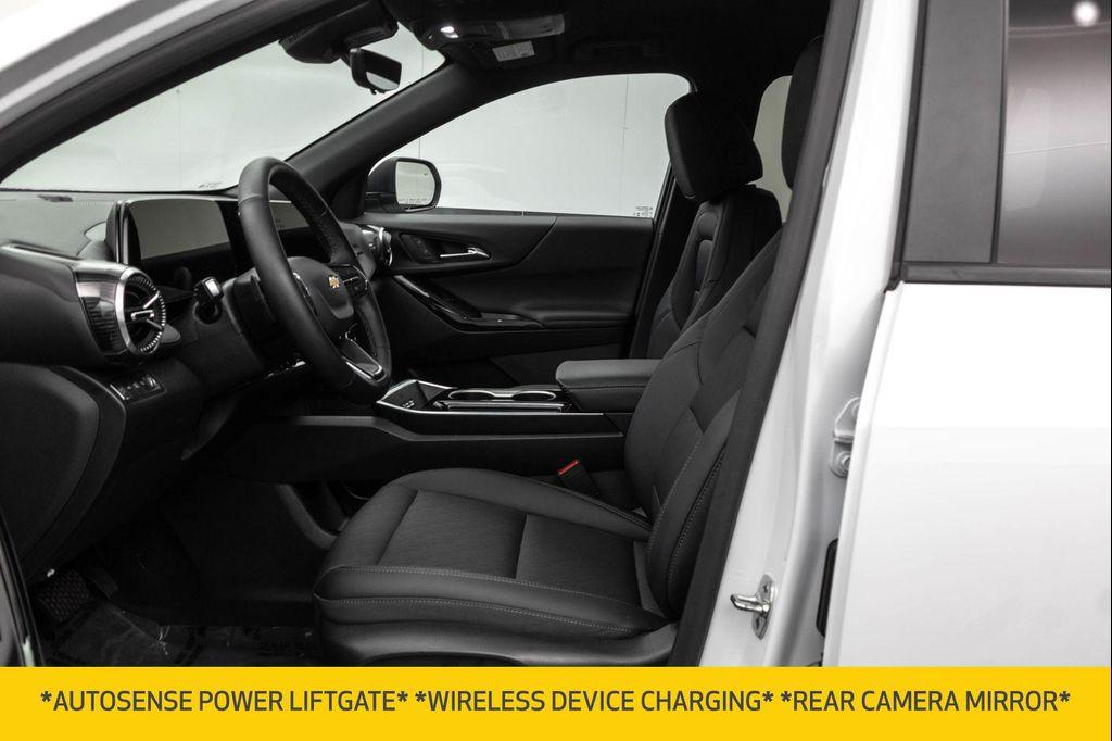 used 2025 Chevrolet Equinox car, priced at $28,977