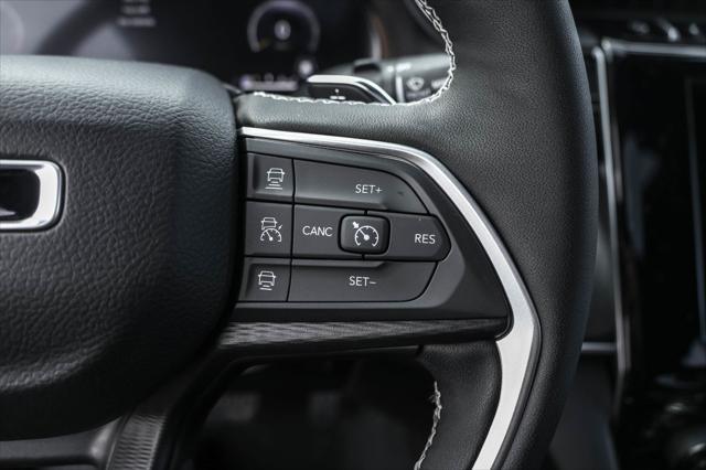 new 2025 Jeep Grand Cherokee car, priced at $40,122