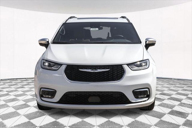 new 2025 Chrysler Pacifica car, priced at $46,041