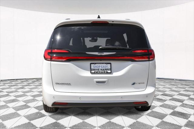 new 2025 Chrysler Pacifica car, priced at $46,041