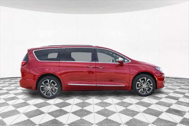 new 2024 Chrysler Pacifica car, priced at $53,040