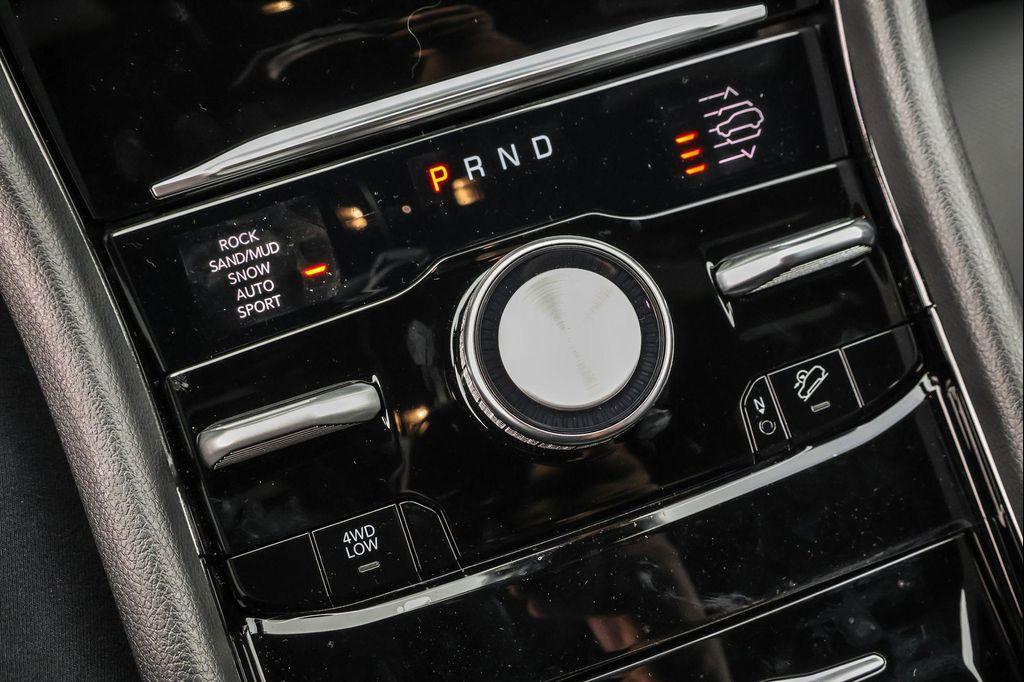 new 2025 Jeep Grand Cherokee car, priced at $54,314