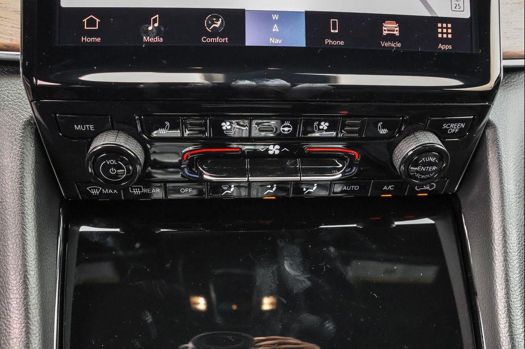 new 2025 Jeep Grand Cherokee car, priced at $54,314