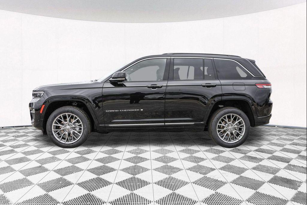 new 2025 Jeep Grand Cherokee car, priced at $54,314