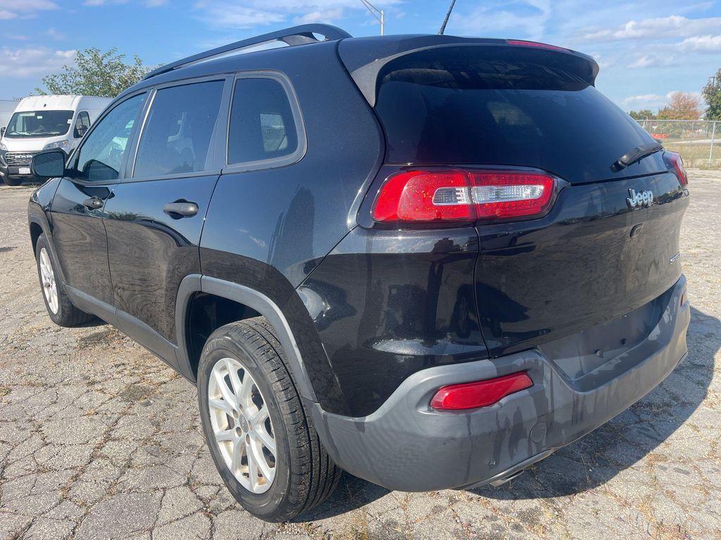 used 2016 Jeep Cherokee car, priced at $11,677