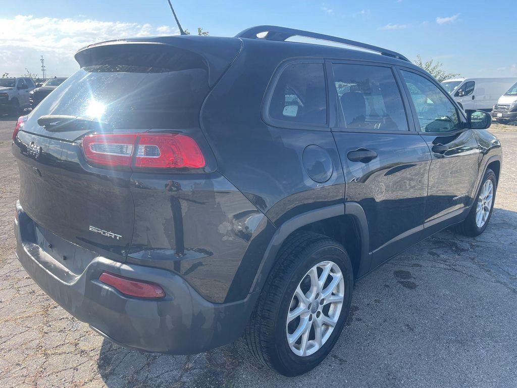 used 2016 Jeep Cherokee car, priced at $11,677