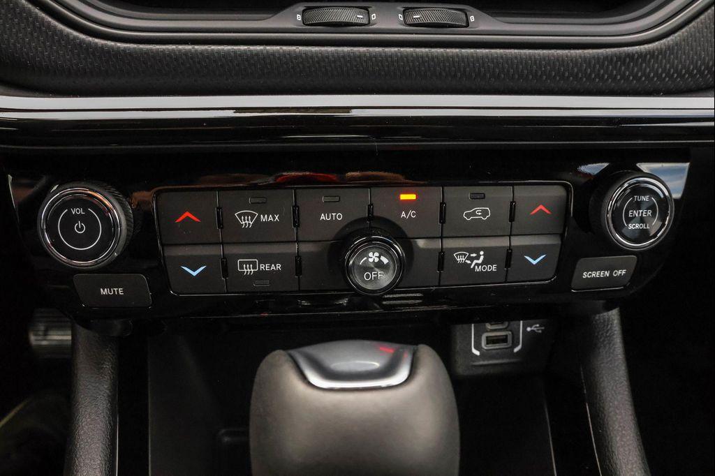 new 2026 Jeep Compass car, priced at $33,642