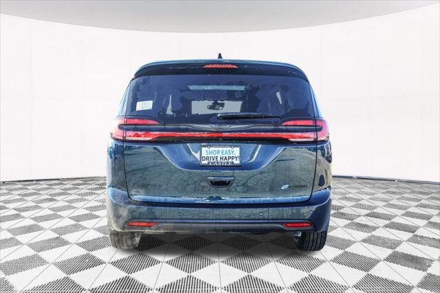 new 2025 Chrysler Pacifica Hybrid car, priced at $43,275