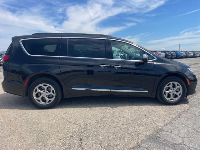 used 2023 Chrysler Pacifica car, priced at $39,977
