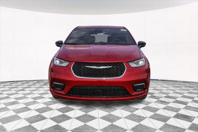 new 2025 Chrysler Pacifica car, priced at $39,669