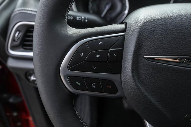 new 2025 Chrysler Pacifica car, priced at $39,669