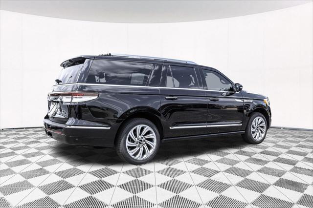 used 2022 Lincoln Navigator car, priced at $51,777