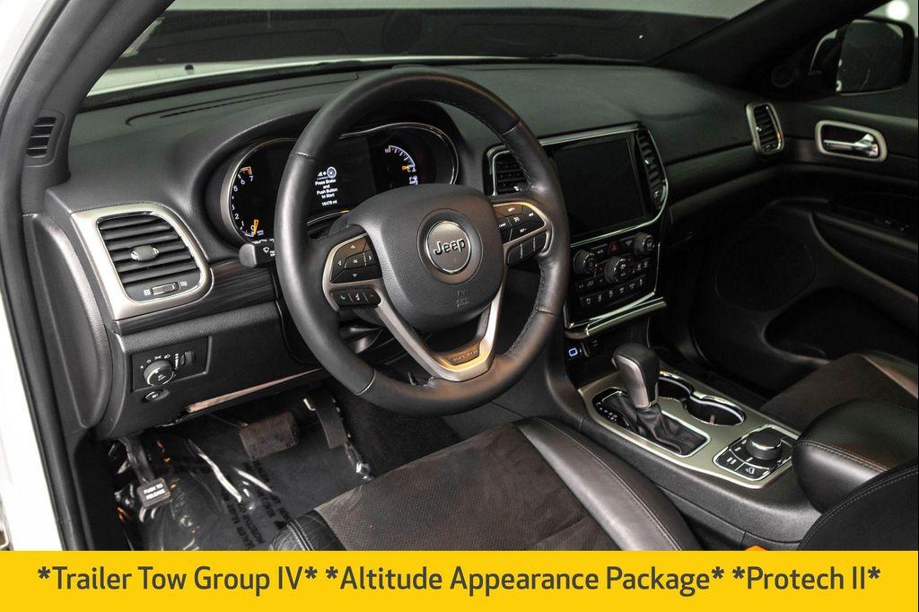used 2022 Jeep Grand Cherokee car, priced at $28,977