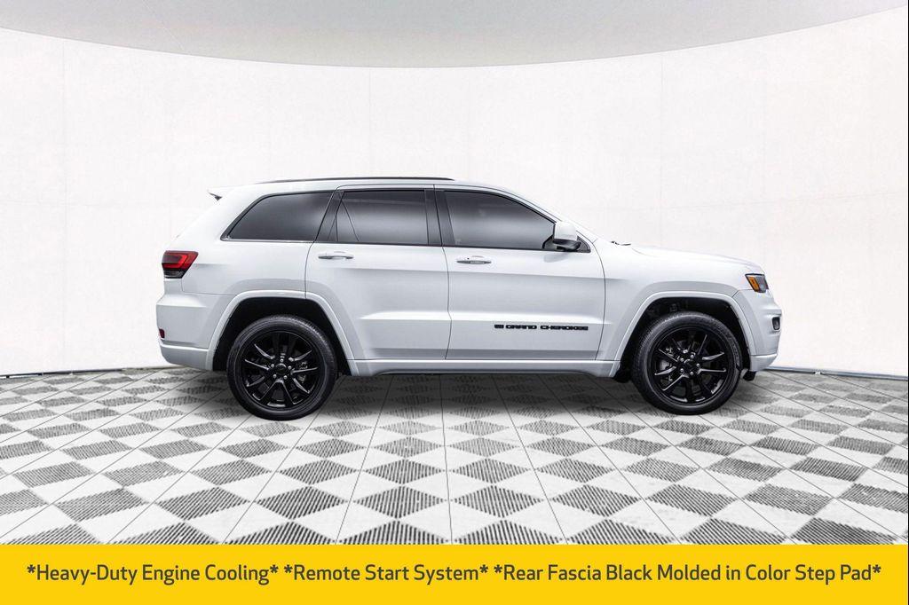 used 2022 Jeep Grand Cherokee car, priced at $28,977