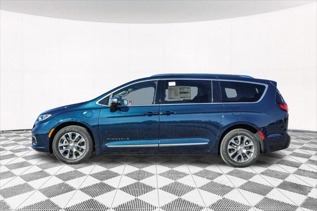 new 2025 Chrysler Pacifica Hybrid car, priced at $45,475