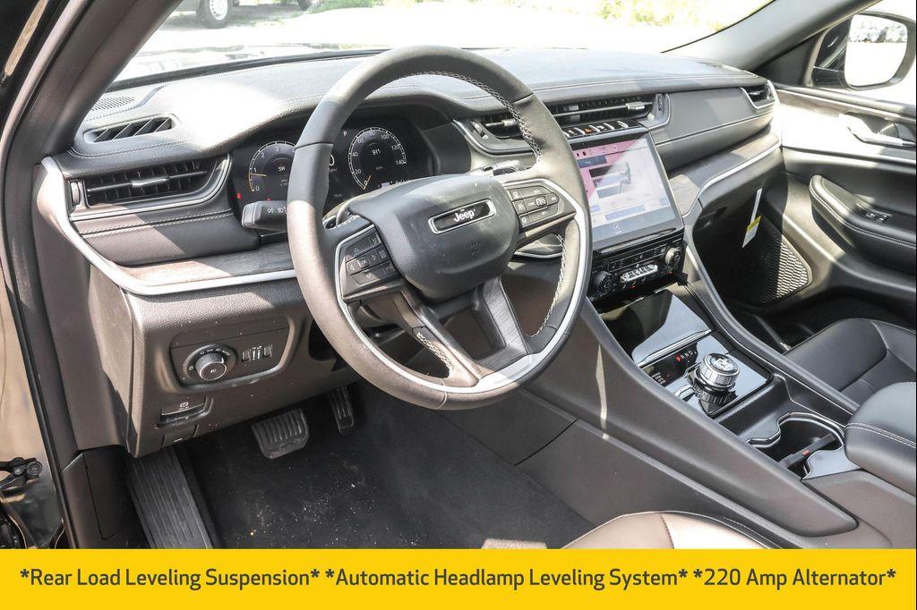 new 2025 Jeep Grand Cherokee L car, priced at $42,590
