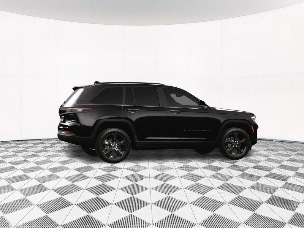 new 2025 Jeep Grand Cherokee car, priced at $47,530