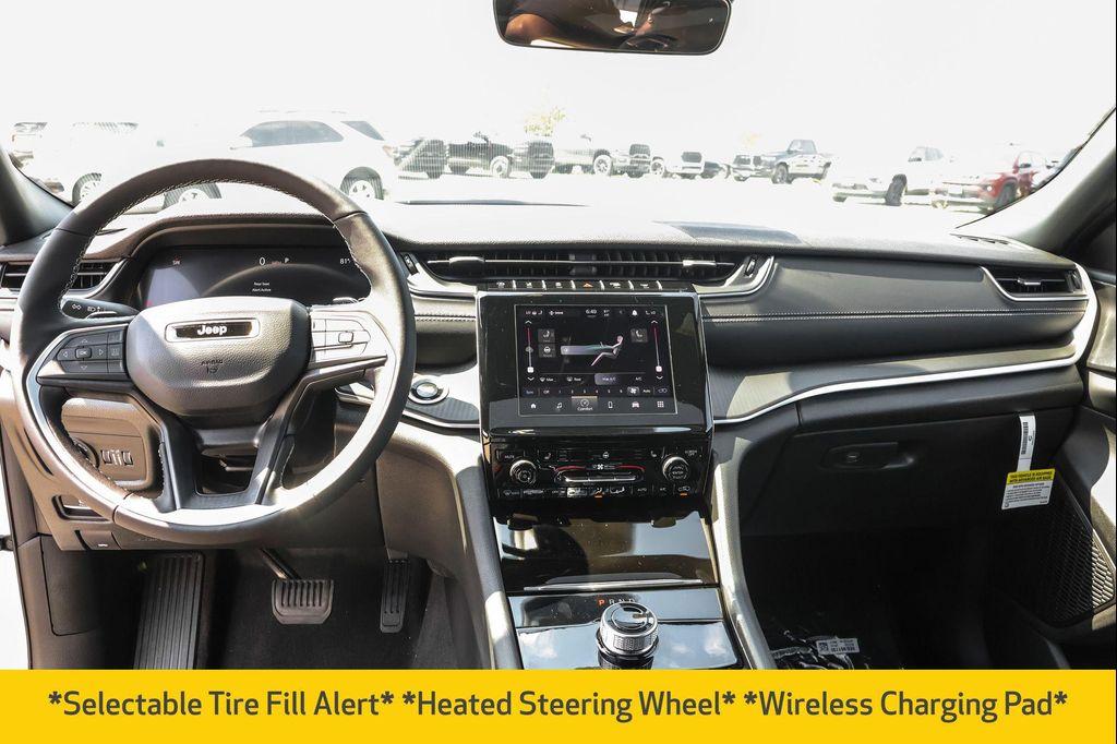 new 2025 Jeep Grand Cherokee car, priced at $37,966