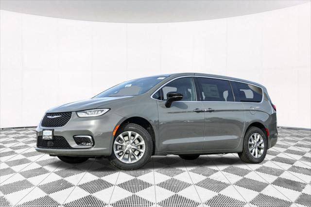 new 2025 Chrysler Pacifica car, priced at $43,294