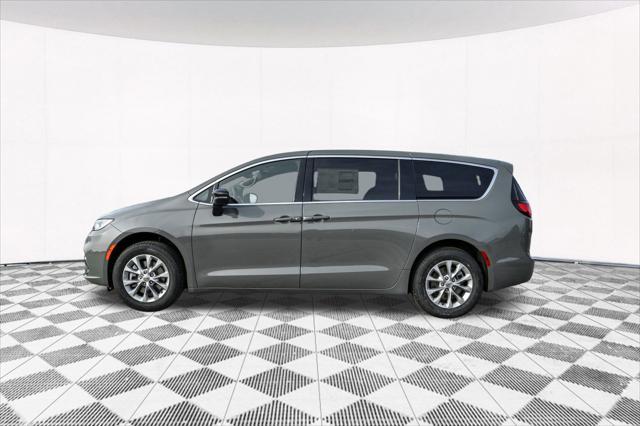 new 2025 Chrysler Pacifica car, priced at $43,294