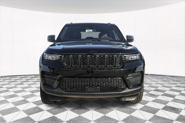 new 2025 Jeep Grand Cherokee car, priced at $41,385