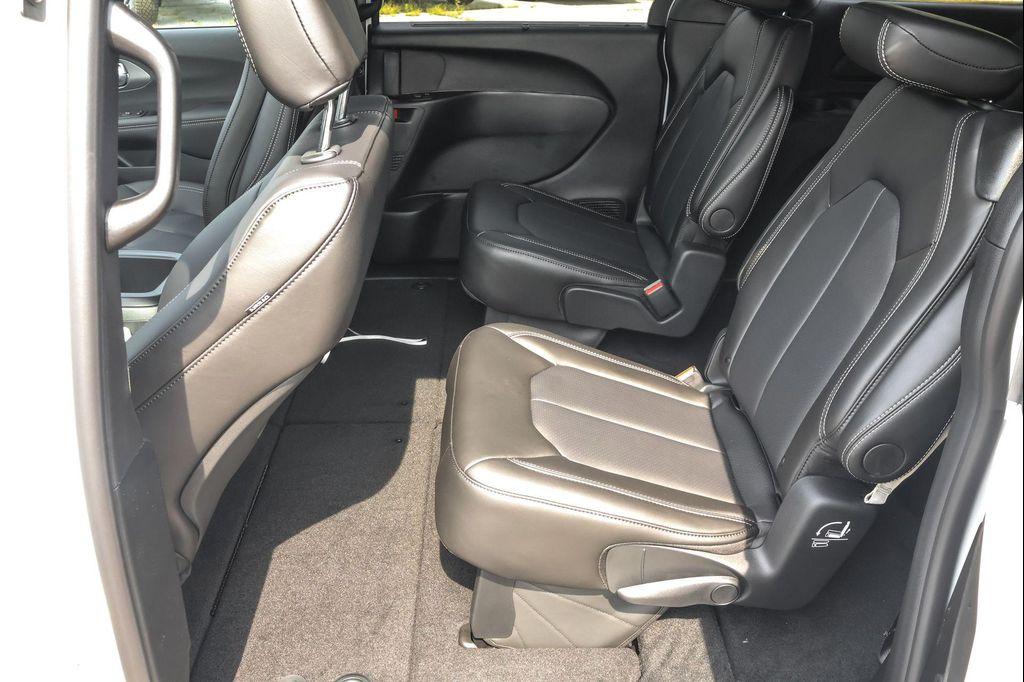 new 2026 Chrysler Pacifica car, priced at $40,038