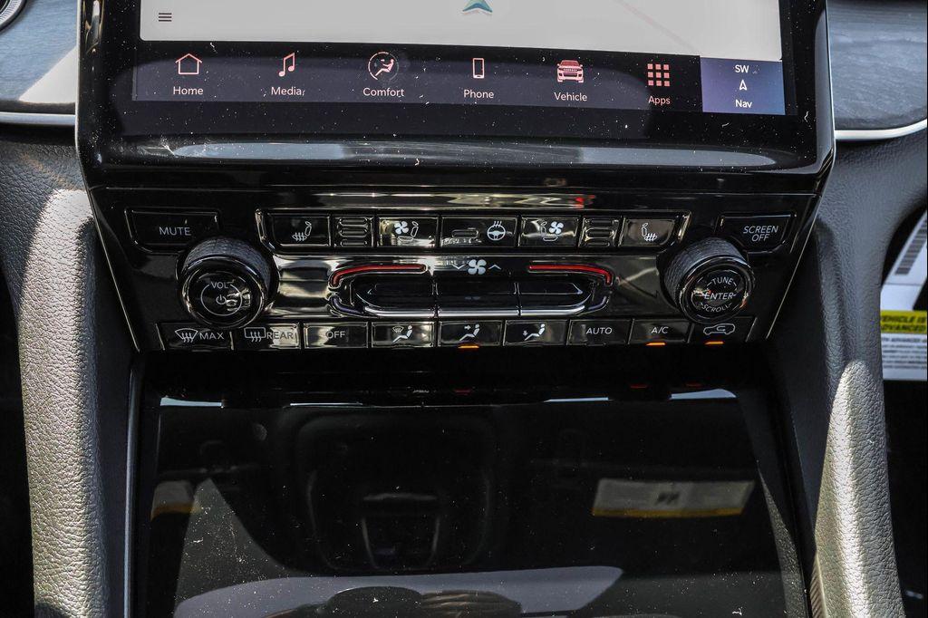 new 2025 Jeep Grand Cherokee car, priced at $47,890